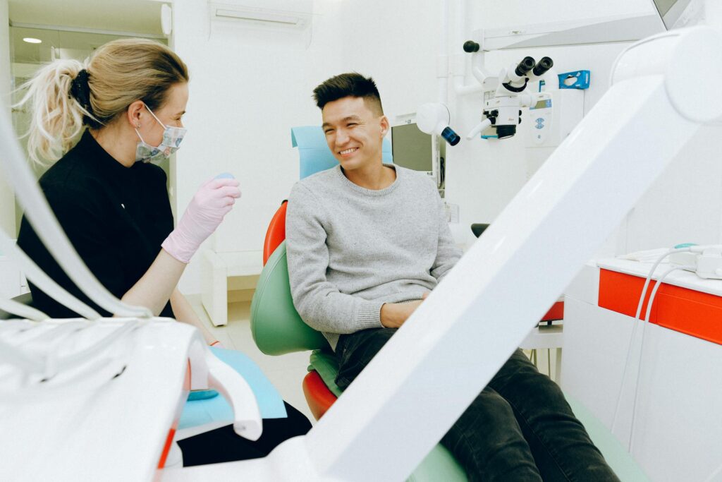 Tips For Choosing The Right General Dentist For Your Family