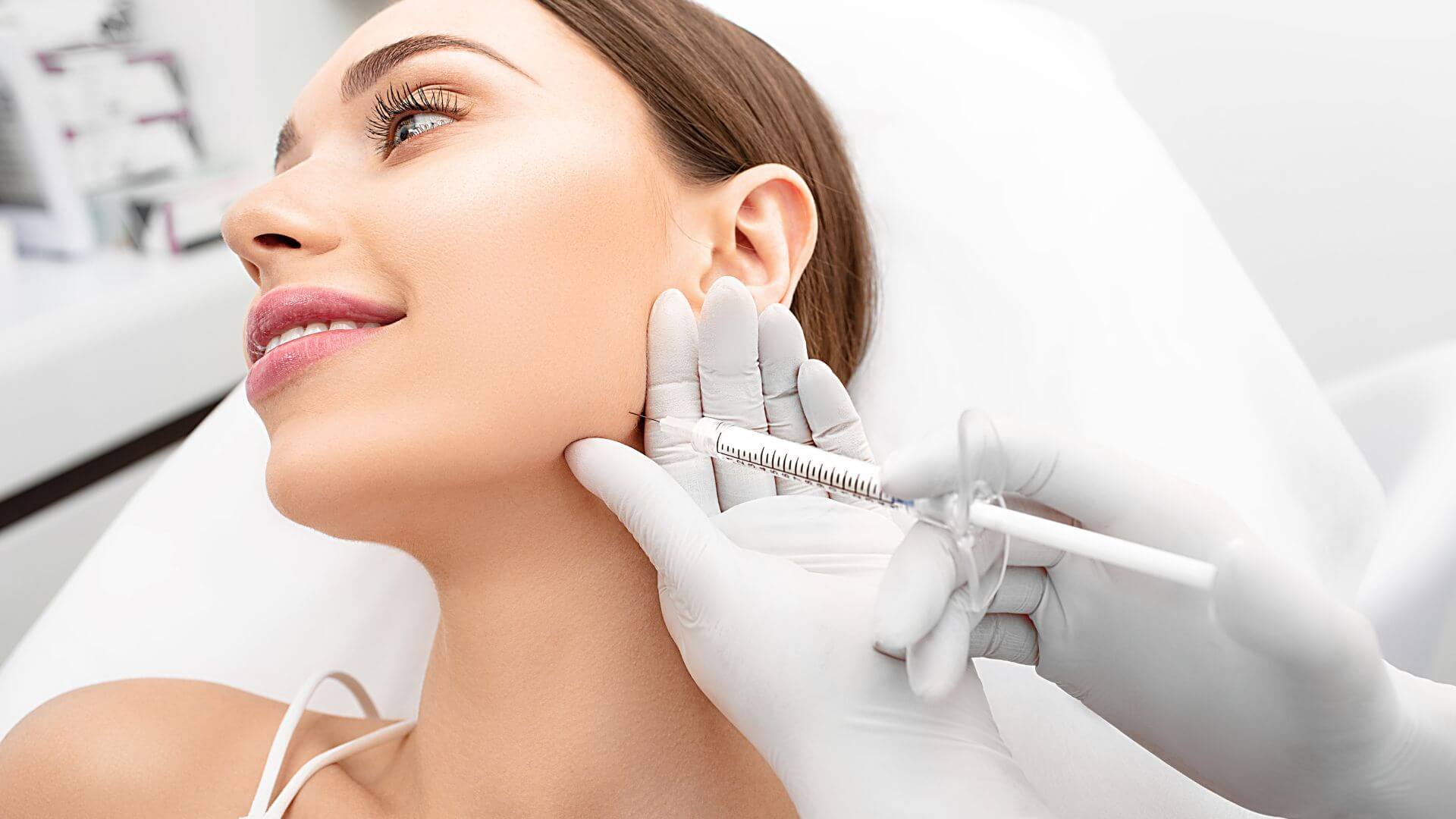 Why More Families Are Choosing Dentists Who Offer Cosmetic Services