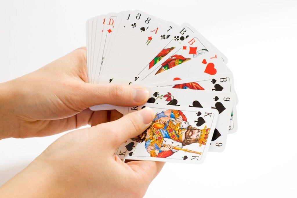 Why Free Solitaire Is Still One of the Best Games for Relaxing Online