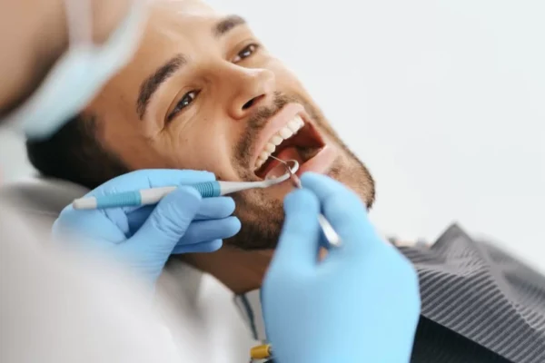How General Dentists Bridge Preventive, Cosmetic, And Restorative Care