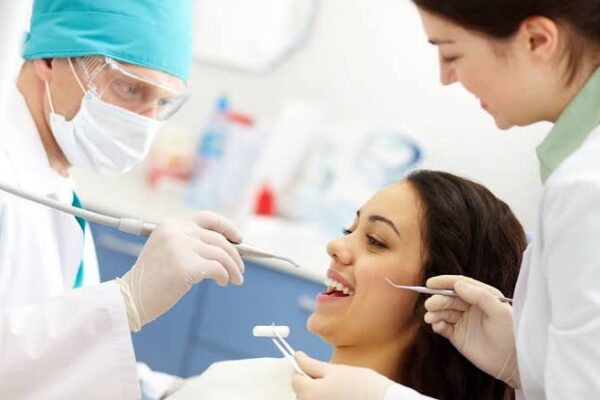4 Early Indicators Your Dentist Can Spot Before You Feel Discomfort
