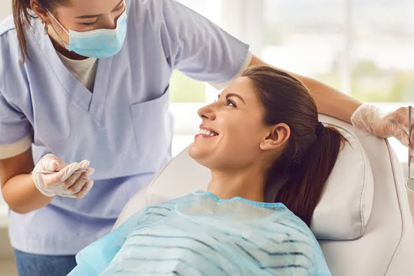 How Periodontists Support Patients With Advanced Dental Needs
